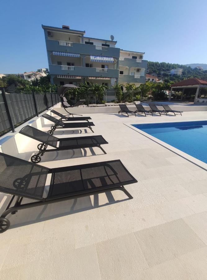 Apartmani Beran Seget Vranjica Exteriér fotografie