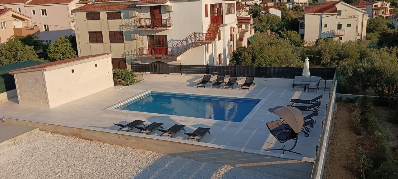 Apartmani Beran Seget Vranjica Exteriér fotografie