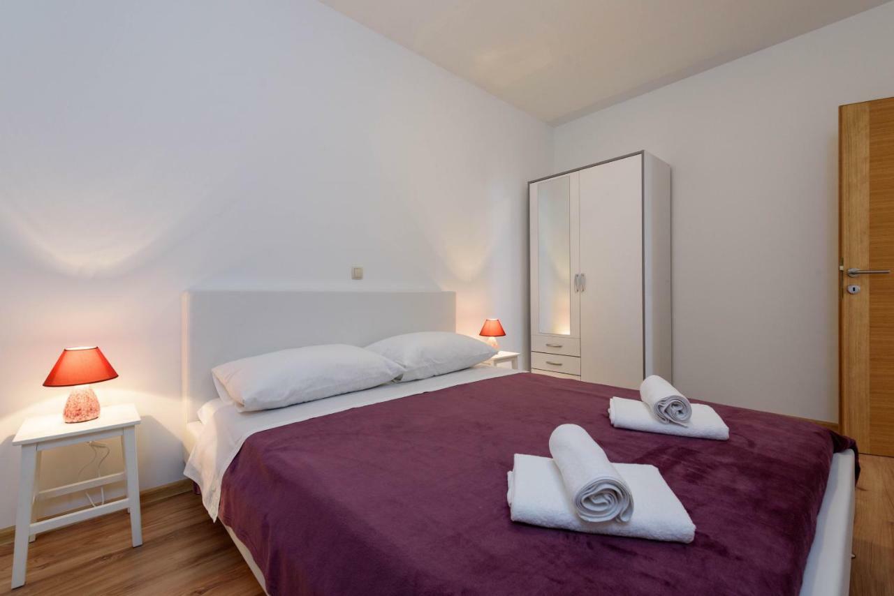 Apartmani Beran Seget Vranjica Exteriér fotografie