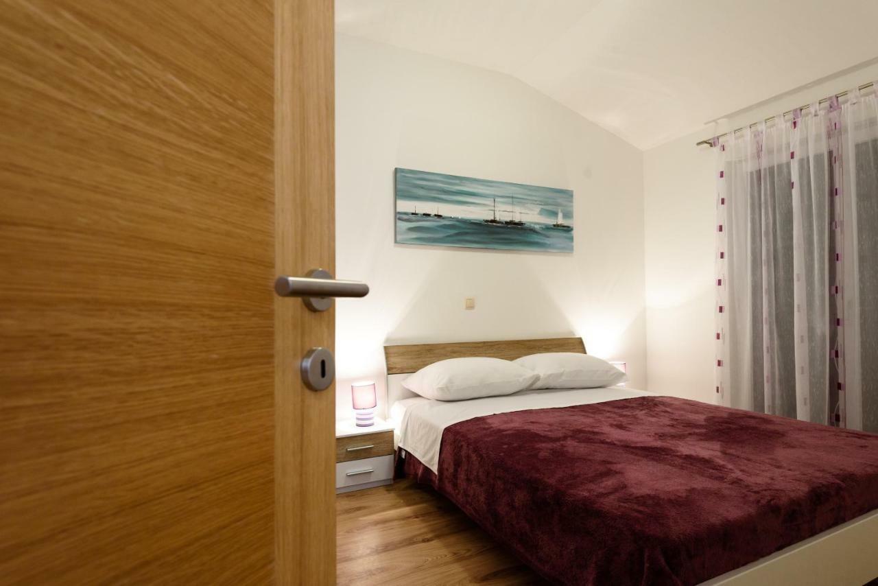 Apartmani Beran Seget Vranjica Exteriér fotografie