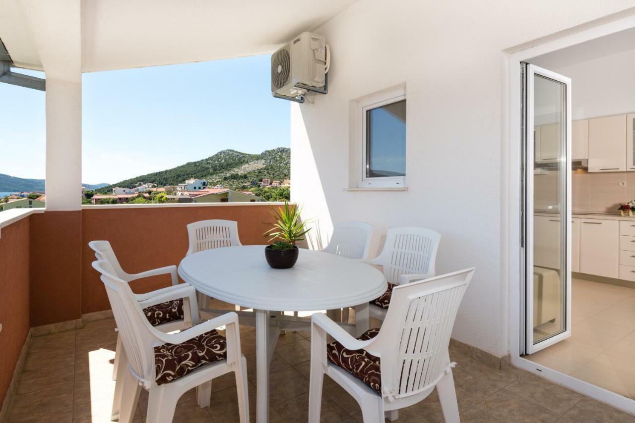 Apartmani Beran Seget Vranjica Exteriér fotografie