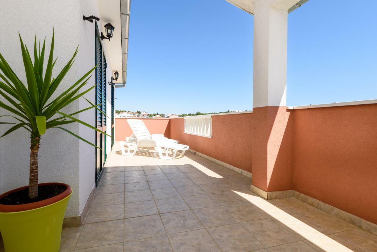 Apartmani Beran Seget Vranjica Exteriér fotografie